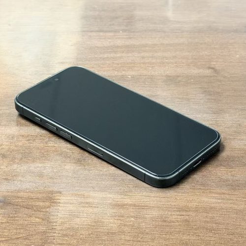 iPhone 15 Pro 128GB Black Titanium Excellent Grade with Free Screen Protector Special Deal - Image 2