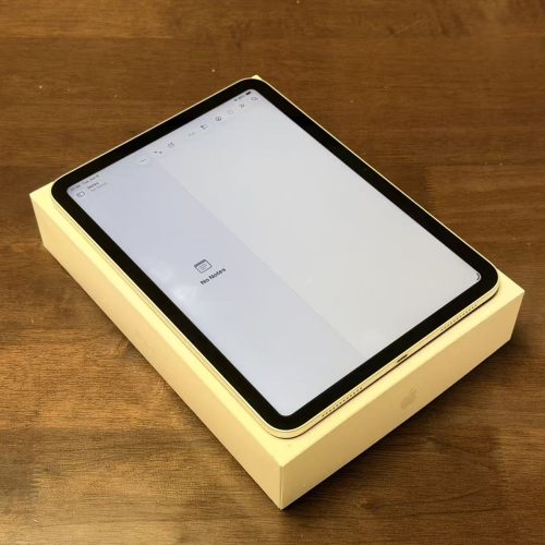 iPad 10th 10.9inch Wi-Fi 64GB Silver A2696 Good Grade with Apple Box Special Deal - Image 4