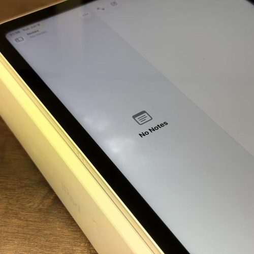 iPad 10th 10.9inch Wi-Fi 64GB Silver A2696 Good Grade with Apple Box Special Deal - Image 5