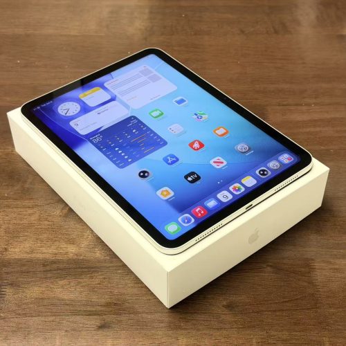 iPad 10th 10.9inch Wi-Fi 64GB Silver A2696 Good Grade with Apple Box Special Deal - Image 3