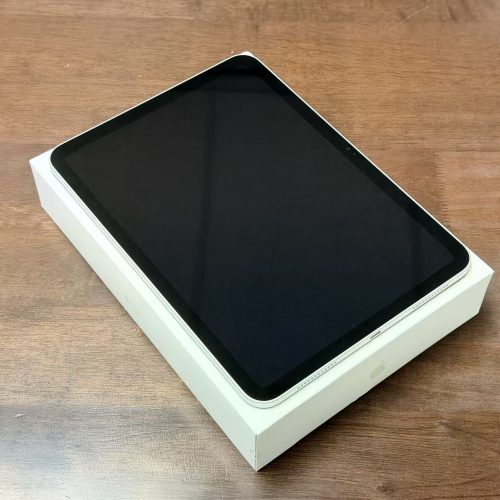 iPad 10th 10.9inch Wi-Fi 64GB Silver A2696 Good Grade with Apple Box Special Deal - Image 2