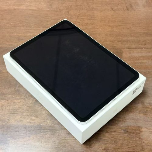iPad 10th 10.9inch Wi-Fi 64GB Silver A2696 Excellent Grade with Apple Box Special Deal - Image 2
