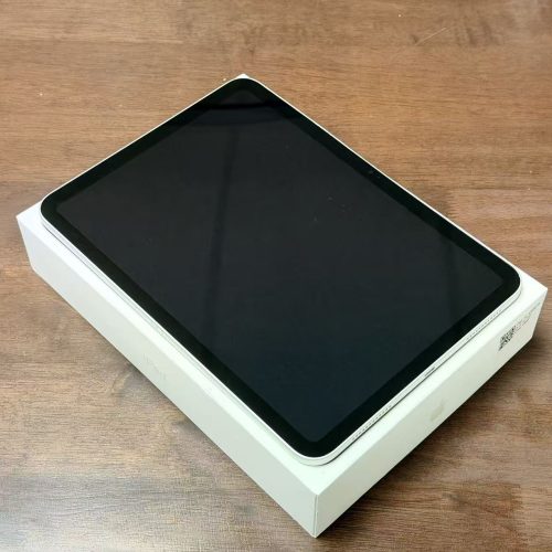 iPad 10th 10.9inch Wi-Fi 64GB Silver A2696 Excellent Grade with Apple Box Special Deal - Image 2