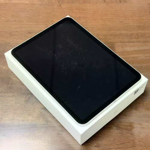 iPad 10th 10.9inch Wi-Fi 64GB Silver A2696 Good Grade with Apple Box Special Deal - Image 2