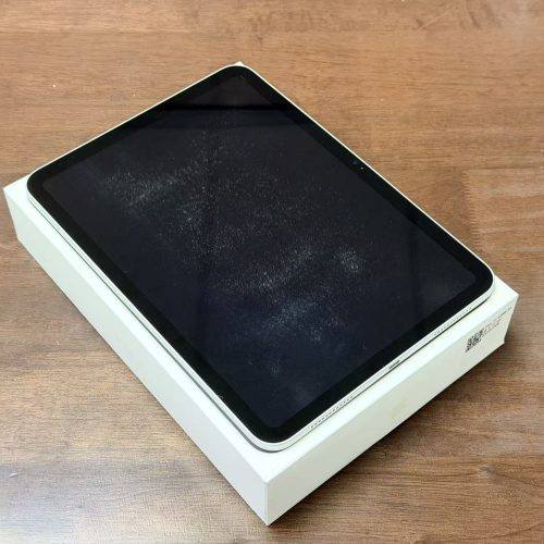 iPad 10th 10.9inch Wi-Fi 64GB Silver A2696 Good Grade with Apple Box Special Deal - Image 2