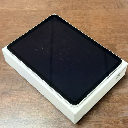 iPad 10th 10.9inch Wi-Fi 64GB Silver A2696 Good Grade with Apple Box Special Deal - Image 2