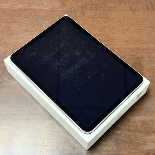iPad 10th 10.9inch Wi-Fi 64GB Silver A2696 Good Grade with Apple Box Special Deal - Image 2