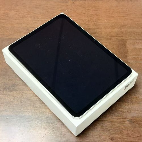 iPad 10th 10.9inch Wi-Fi 64GB Silver A2696 Good Grade with Apple Box Special Deal - Image 2
