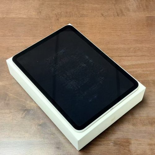 iPad 10th 10.9inch Wi-Fi 64GB Silver A2696 Good Grade with Apple Box Special Deal - Image 2