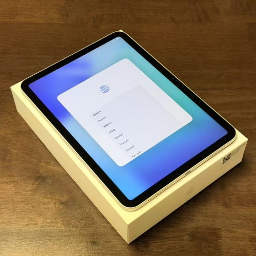 iPad 10th 10.9inch Wi-Fi 64GB Silver A2696 Good Grade with Apple Box Special Deal - Image 3