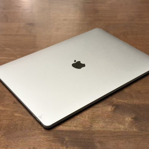 Macbook Pro 15 inch (2018) 16GB RAM 256GB SSD Space Grey Good Grade Special Deal - Image 3