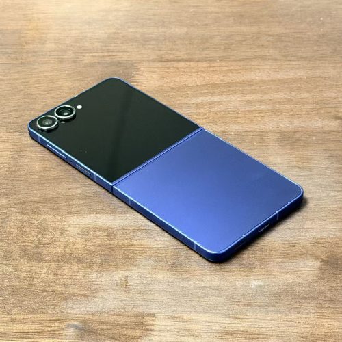 Samsung Galaxy Z Flip7 256GB Blue Shadow Excellent Grade Special Deal - Image 3