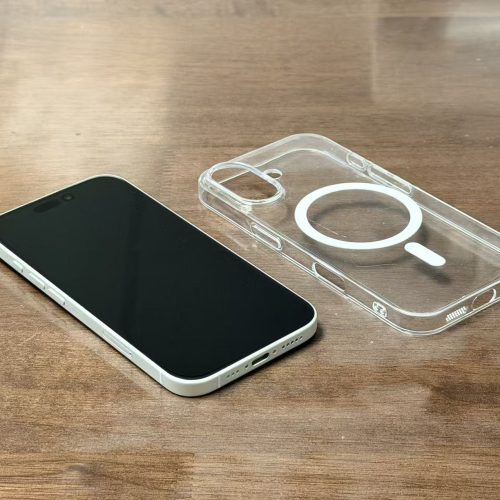 iPhone 16 128GB White Like New With Free Case 100% Battery Special Deal - Image 3