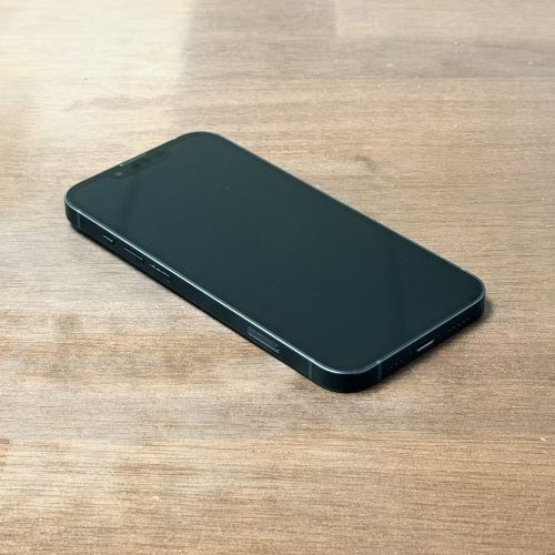 iPhone 13 128GB Black Excellent Grade 100% Battery Special Deal - Image 2