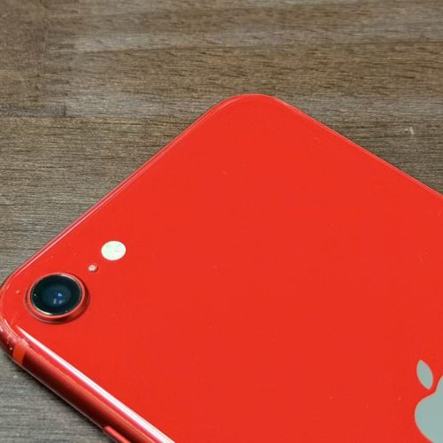 iPhone SE (2020) 128GB Red Good Grade Special Deal - Image 5