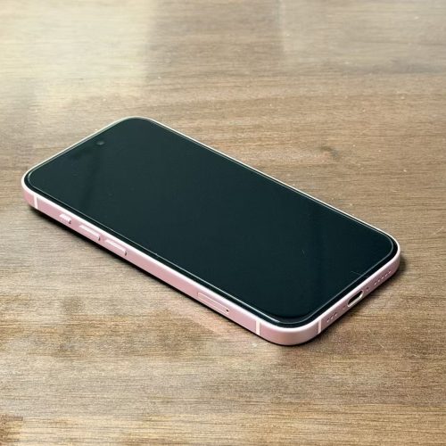 iPhone 15 128GB Pink Excellent Grade with Free Screen Protector Special Deal - Image 2