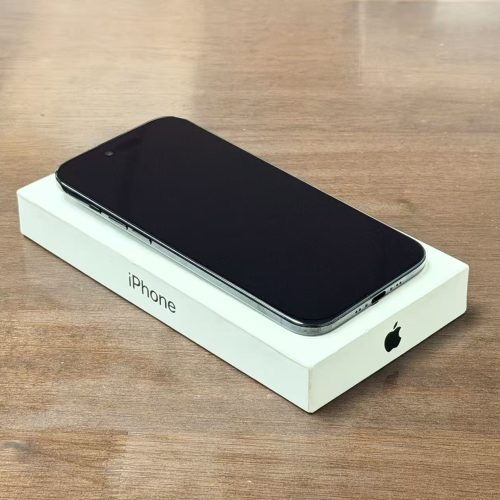 iPhone Air 512GB Space Black Brand New Condition with Apple Box - Image 3