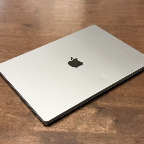 Macbook Pro 16 inch 2021 M1 PRO 16GB RAM 512GB SSD Space Grey Excellent Grade Special Deal - Image 3