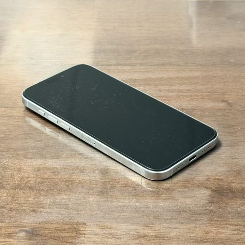 iPhone 16 Pro Max 256GB White Titanium Good Grade with Free Screen Protector Special Deal - Image 2