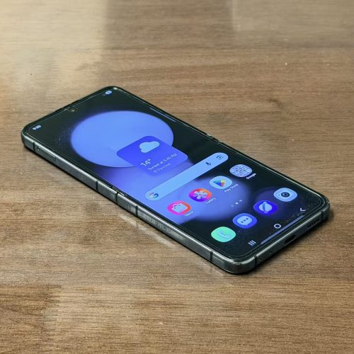 Samsung Galaxy Z Flip5 512GB Lavender Excellent Grade Special Deal - Image 2