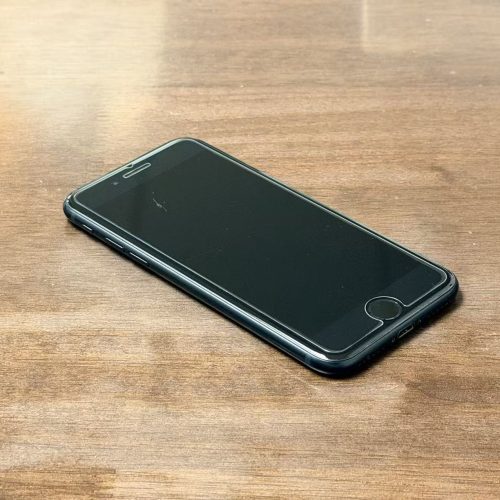 iPhone SE 2022 128GB (3rd Generation) Midnight Good Grade with Free Screen Protector Special Deal - Image 2