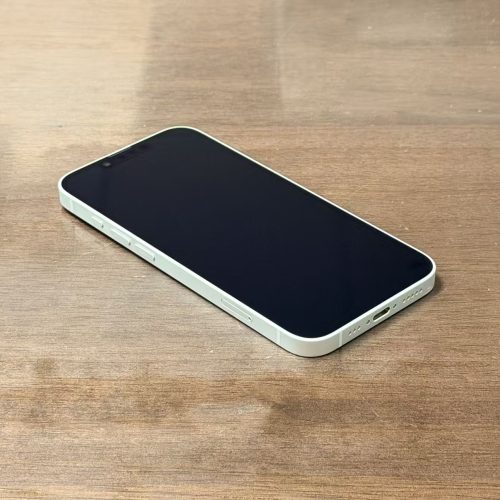 iPhone 17e 256GB White Excellent Grade 100% Battery Special Deal - Image 2