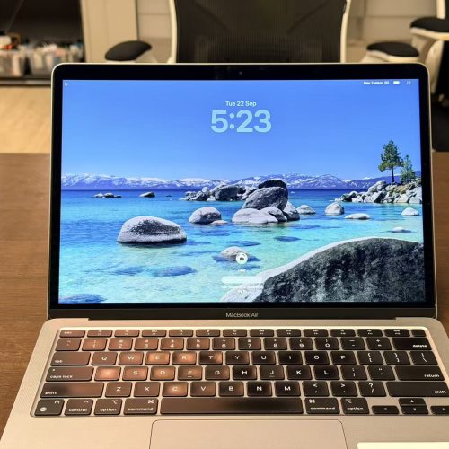MacBook Air 13-inch M1 Chip with 256GB 8GB RAM Space Grey Excellent Grade A2337 Special Deal - Image 2