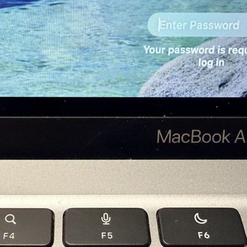 MacBook Air 13-inch M1 Chip with 256GB 8GB RAM Space Grey Excellent Grade A2337 Special Deal - Image 3