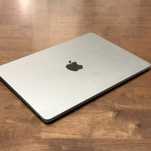 MacBook Air 2022 13 inch M2 Chip 256GB SSD Silver Good Grade A2681 Special Deal - Image 3