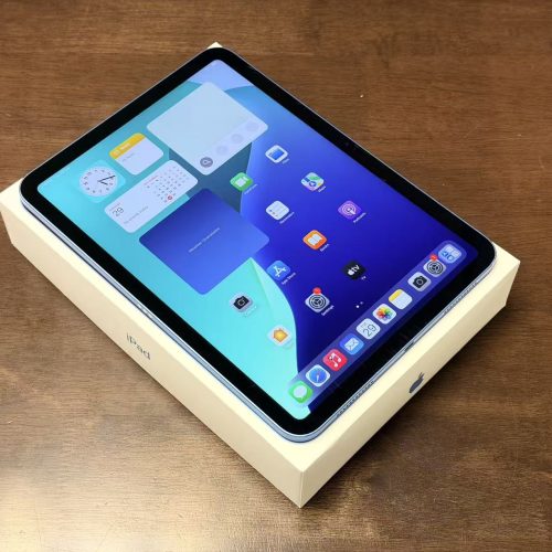 iPad 10th 10.9inch Wi-Fi 64GB Blue A2696 Good Grade with Apple Box Special Deal - Image 2