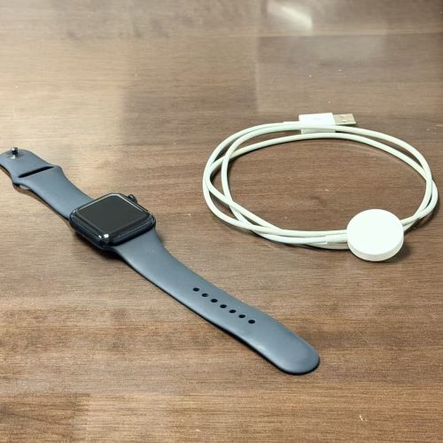 Apple Watch SE 2 GPS + Cellular 40mm Midnight Case with Midnight Sport Band Good Grade Special Deal - Image 3