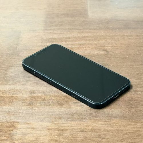 iPhone 13 128GB Midnight Good Grade with Free Screen Protector 100% Battery Special Deal - Image 2